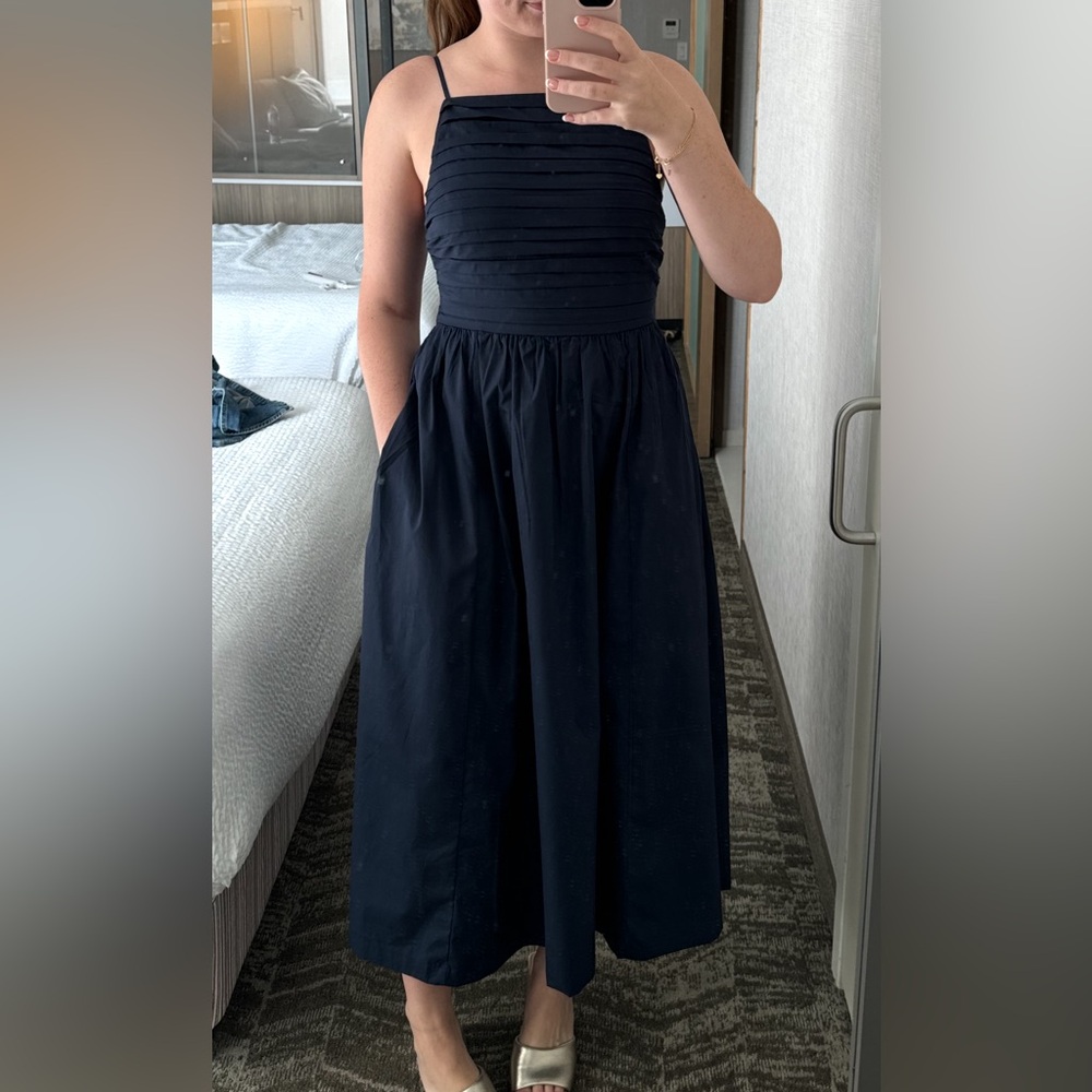 Abercrombie Emerson Apron Midi Dress in Navy, Size M.